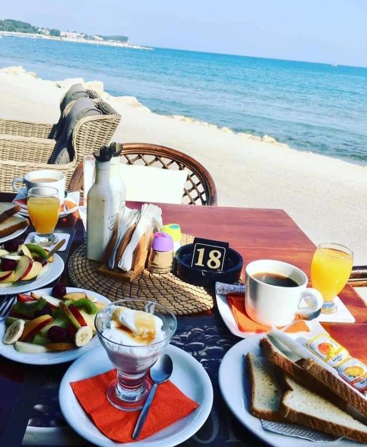 רודה Ninos On The Beach Hotel מראה חיצוני תמונה