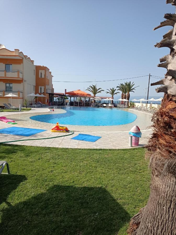 רודה Ninos On The Beach Hotel מראה חיצוני תמונה