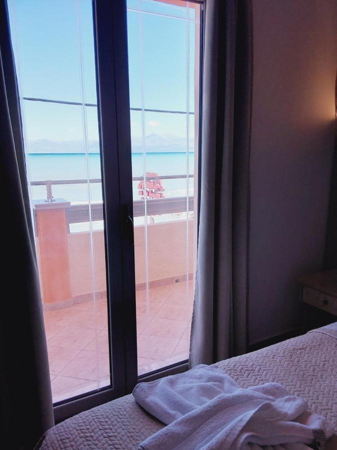 רודה Ninos On The Beach Hotel מראה חיצוני תמונה