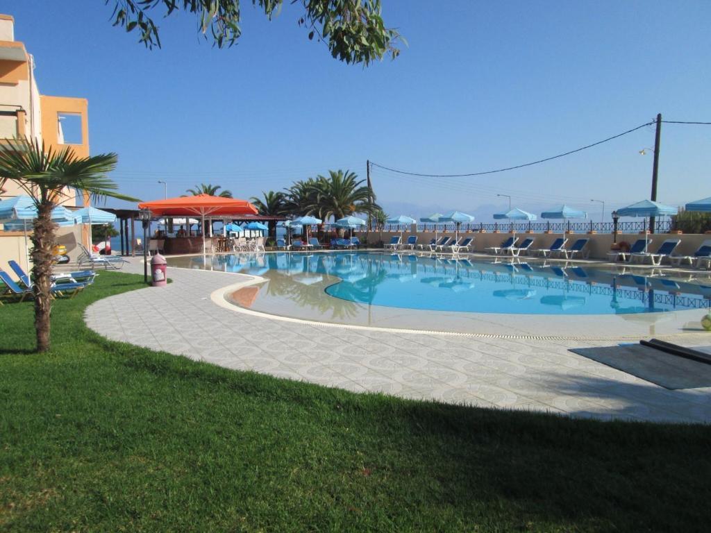 רודה Ninos On The Beach Hotel מראה חיצוני תמונה