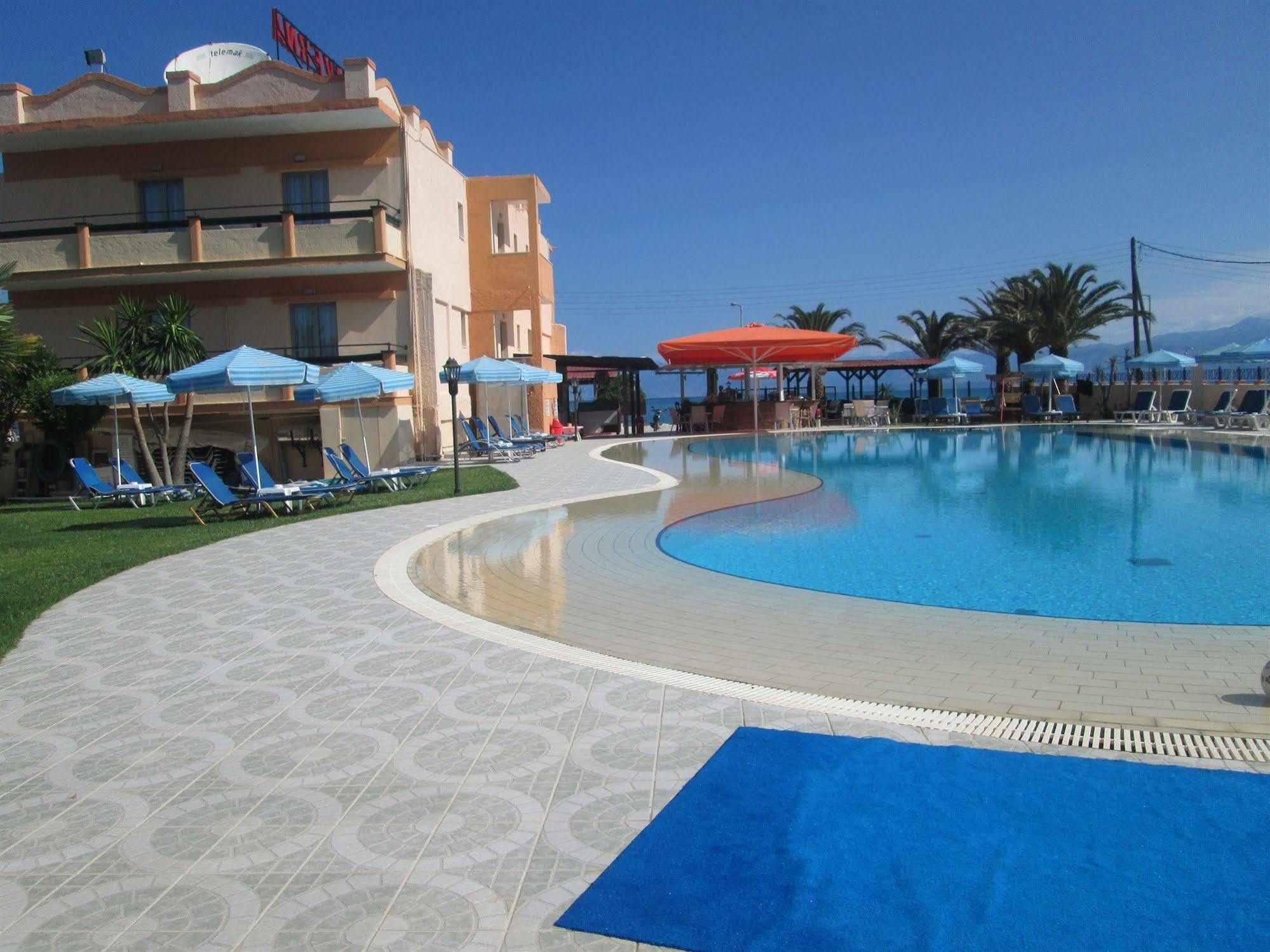 רודה Ninos On The Beach Hotel מראה חיצוני תמונה